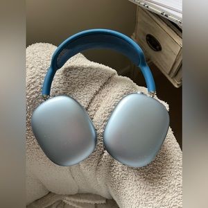 APPLE AirPod pro maxes